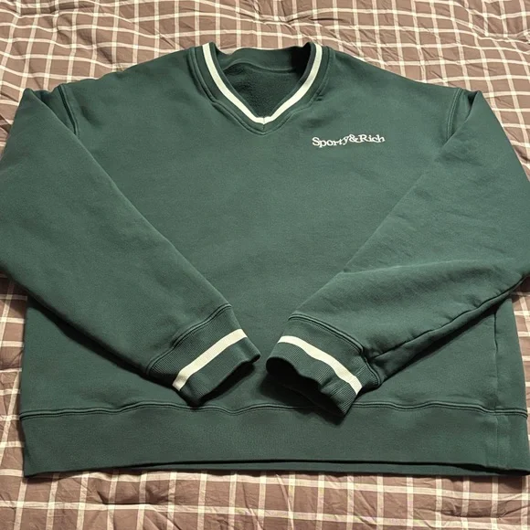 Sporty & Rich Serif Logo Embroidered V-Neck - Picture 2 of 8